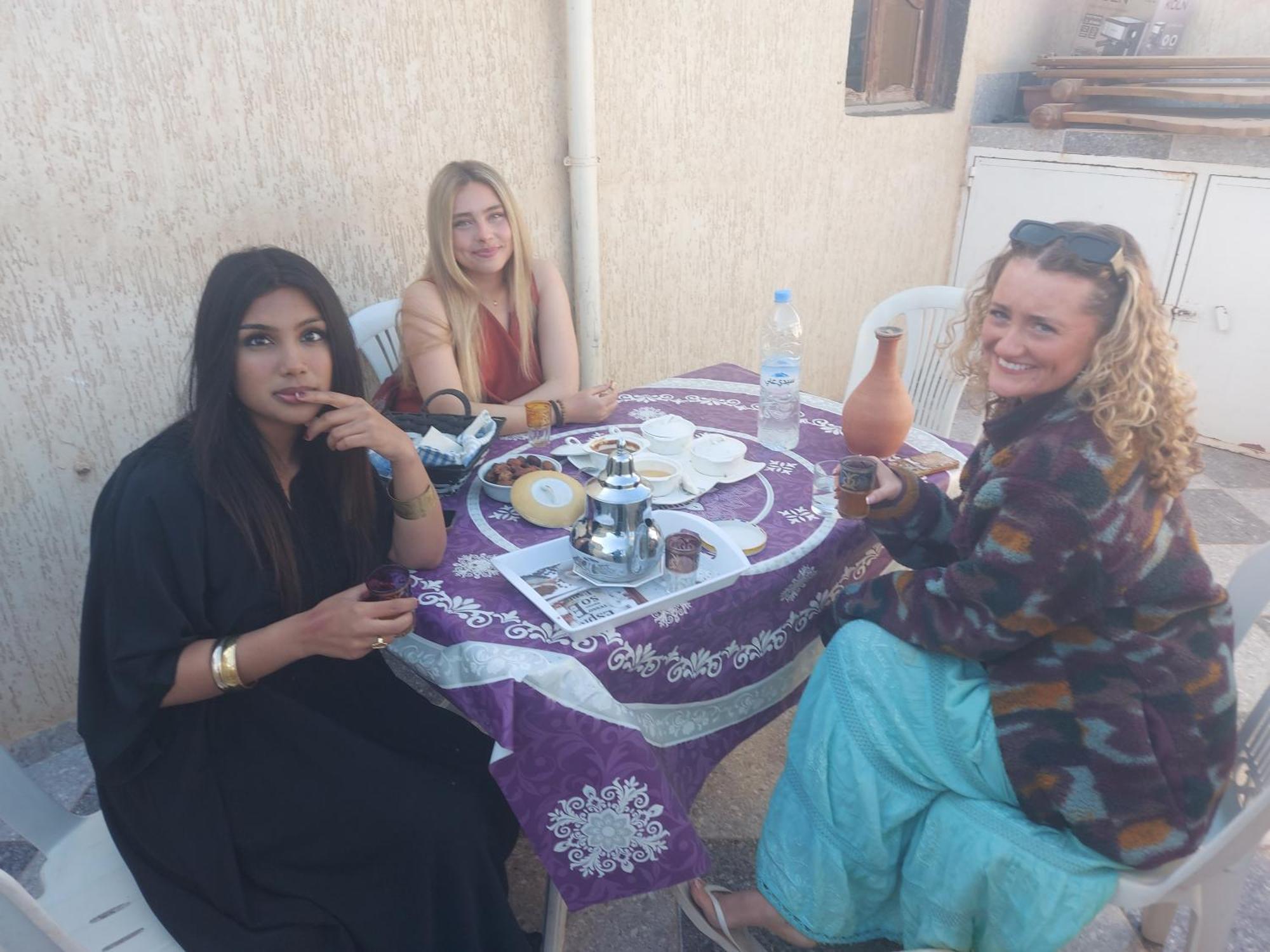 Chambre Chez L'Habitant Avec Famille อกาดีร์ ภายนอก รูปภาพ